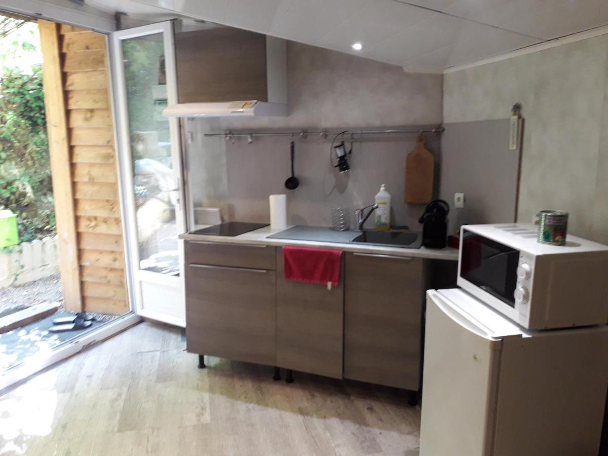 Chalet Type Studio De Charme Avec Jacuzzi Guest House Touet-de-l'Escarene ภายนอก รูปภาพ